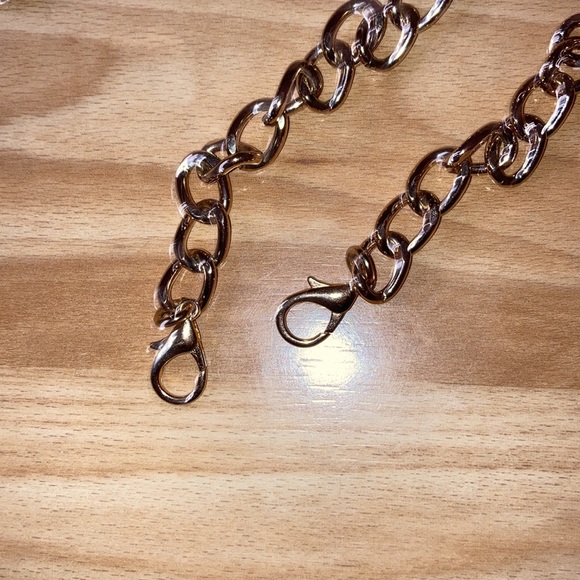 Gold chain link belt - Picture 2 of 2